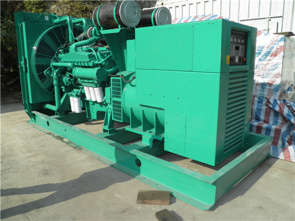 花溪发电车出租-柴油发电机组在使用的过程中应该做好哪些防护工作