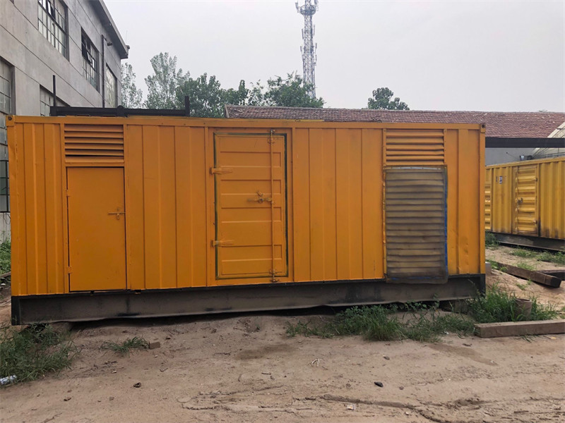 花溪柴油发电机如何判断新机油是否已经完全充满机油滤清器？