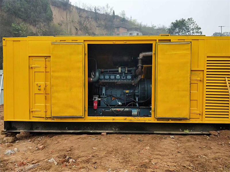 花溪发电机租赁冷却液的沸点降低到多少时需要更换