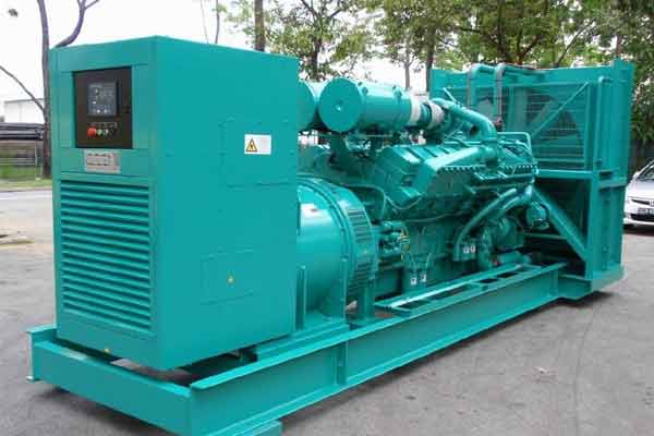 花溪柴油发电机组电压不稳定怎样维修？