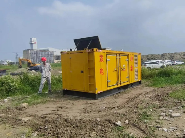 花溪冬季低温环境下，发电机组启动电瓶的容量需求是否会增加？