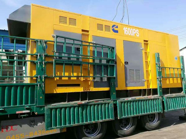 花溪测量水冷式机油散热器密封件尺寸时的注意事项有哪些？